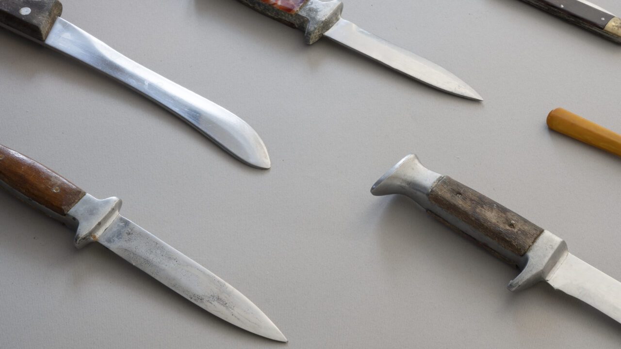 La Ertzaintza incauta armas blancas a 1.103 personas hasta octubre y constata una tendencia a la baja