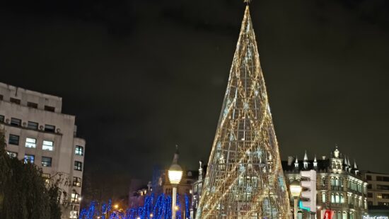 Las luces de Navidad no brillan igual en todos los barrios de Bizkaia