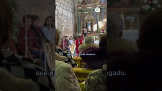 Un sacerdote de Burgos recita a Extremoduro en misa y se hace viral
