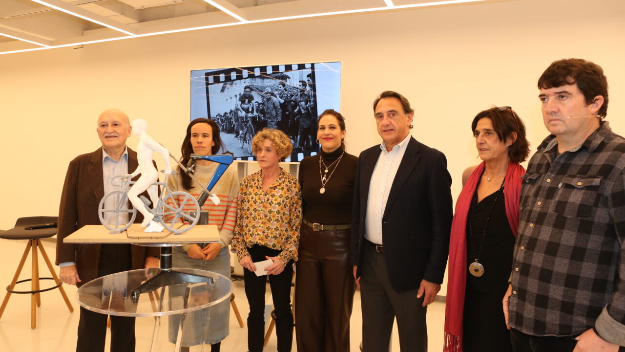 Jesús Loroño tendrá su escultura en Larrabetzu: un homenaje al mito del ciclismo vizcaíno
