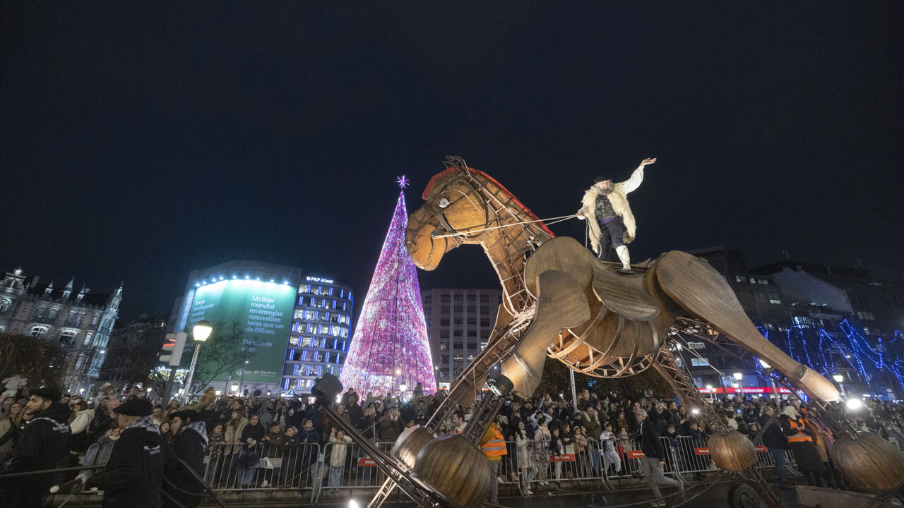Estos son los cortes de tráfico en Bilbao por la kalejira de Olentzero: mejor moverse en transporte público
