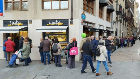 Bilbao se rinde ante las croquetas de Lautxo: colas interminables cada Navidad