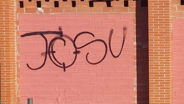 Aparecen pintadas contra el alcalde de Loiu
