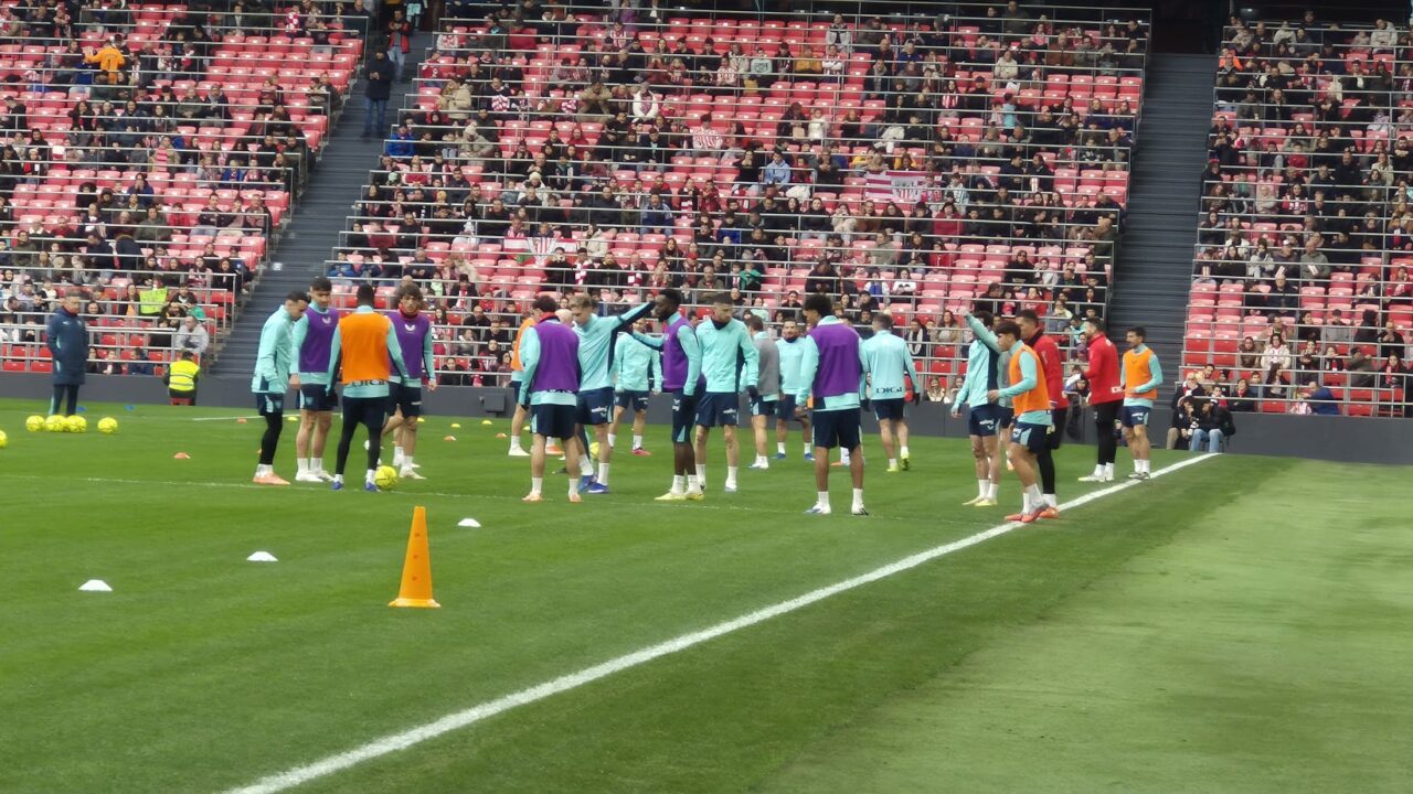 San Mamés abre sus puertas para un baño de masas que no esconde el hermetismo de Lezama