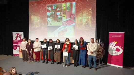 Abanto Zierbena premia la decoración navideña de sus vecinos y locales