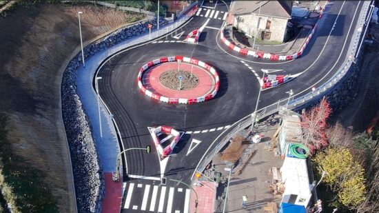 Artzentales estrena rotonda en la BI-630: tráfico más seguro y nuevos itinerarios peatonales