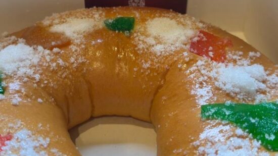 Cáritas Bizkaia repartirá 3.000 raciones de roscón solidario para apoyar a la infancia vulnerable