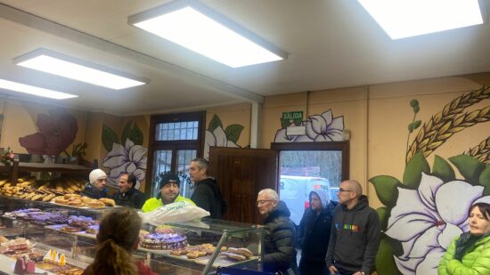 El obrador vasco de pastelería que vende 7.000 roscones artesanos