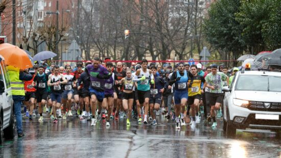 Xabier Tijero y Alba Linares, ganadores de la Herri Krosa Sei Izar de Santutxu