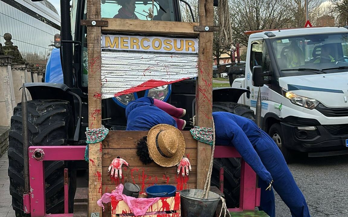 El grito de María, ganadera cántabra, por el acuerdo de Europa con Mercosur: «Nos guillotinan»