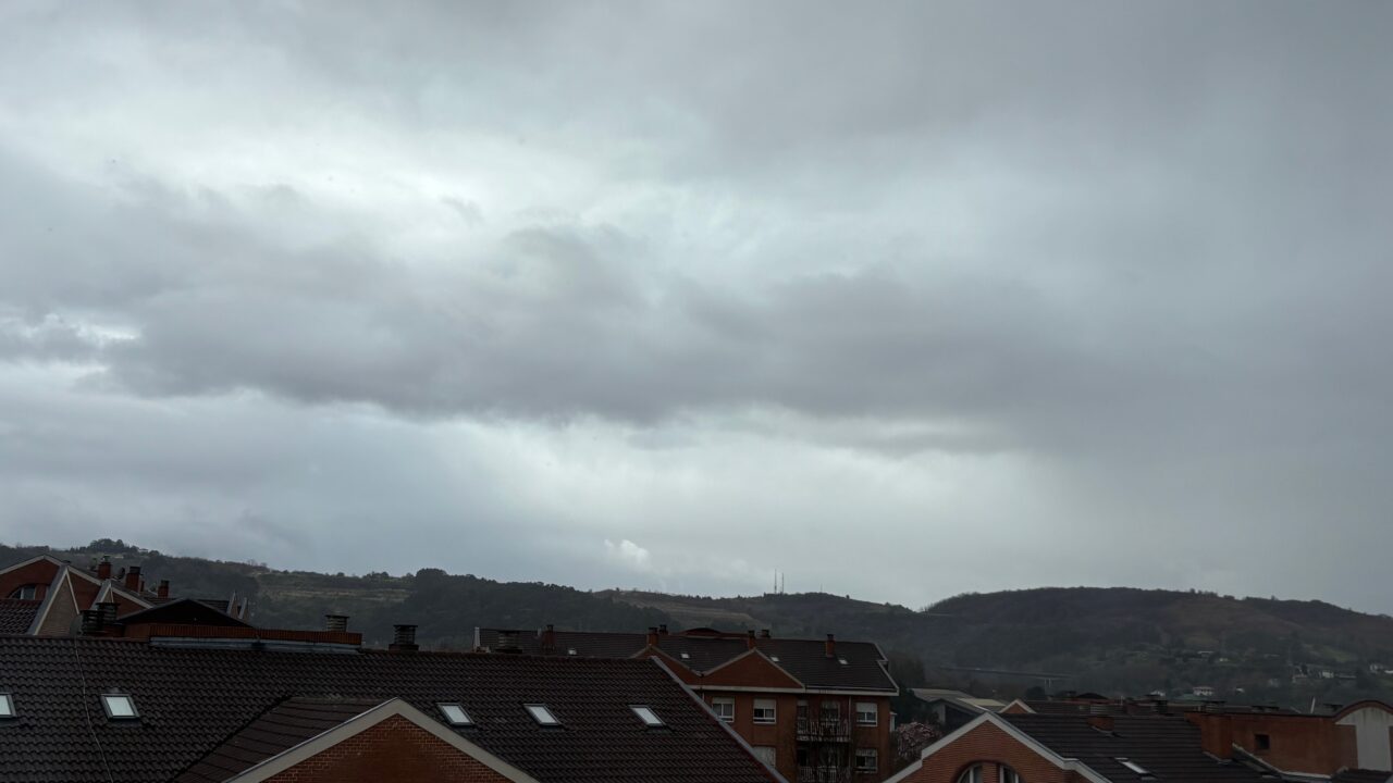 Lunes con temperaturas récord tras la borrasca Goretti: hasta 18 ºC en la vertiente cantábrica