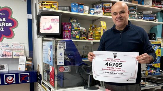 Paulo, el librero de Portugalete que ha repartido un premio del Sorteo Extraordinario de Invierno
