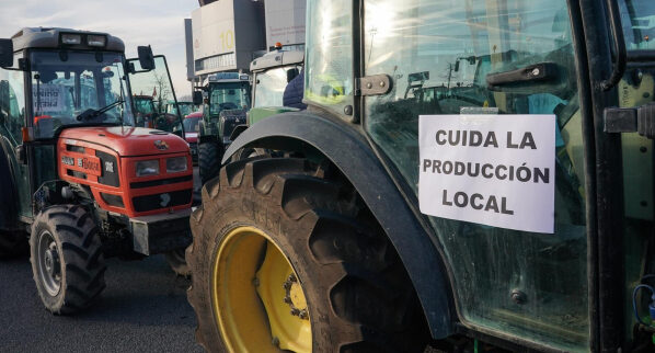 Nueva tractorada en la A-1 contra el acuerdo comercial entre la UE y Mercosur