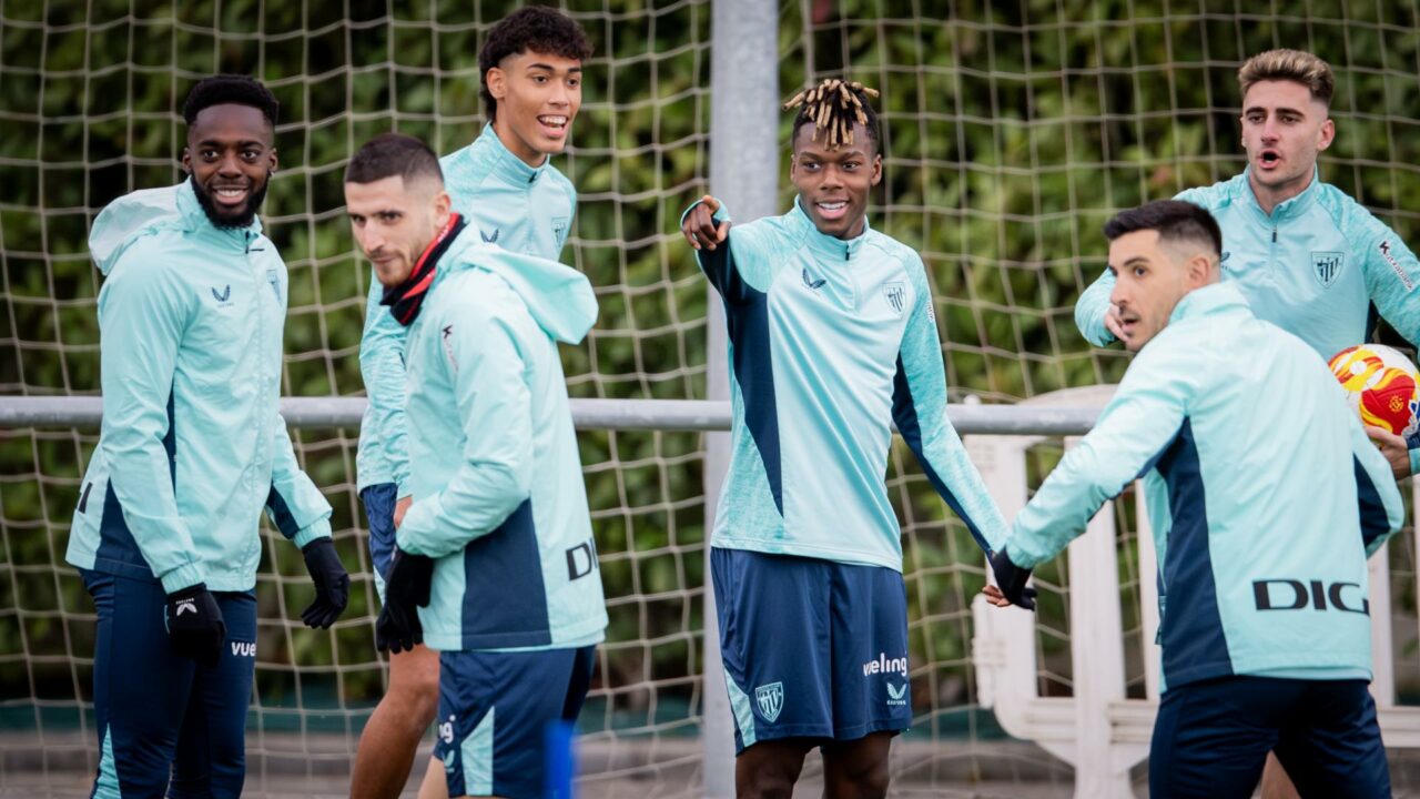 Valverde cita a 22 jugadores para León con la baja de Berenguer