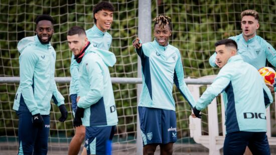 Valverde cita a 22 jugadores para León con la baja de Berenguer