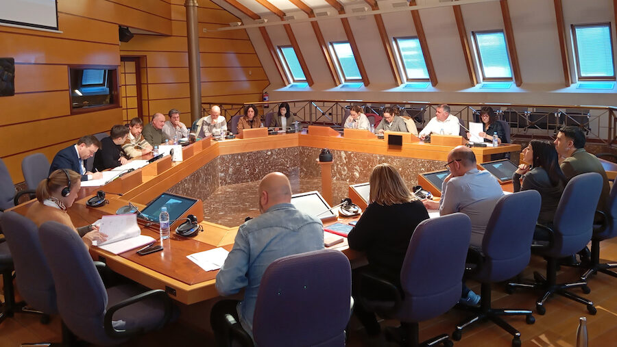 Ganaderos de La Arboleda reclaman a Bizkaia más seguridad en el campo de golf, la carretera del Campillo y Peñas Negras