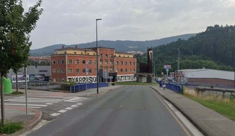 El puente de Matxitxako de Basauri se cerrará este lunes para ser demolido por las obras de la Línea 5 del metro