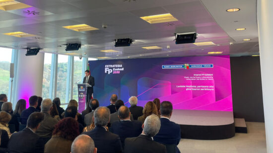 El Lehendakari Imanol Pradales preside la presentación de la Estrategia FP Euskadi 2030