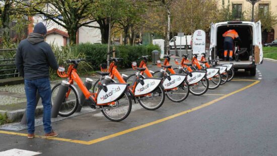 Getxo amplía Bizkaibizi con tres nuevas estaciones en Iparbide, Sarrikobaso y Maidagan
