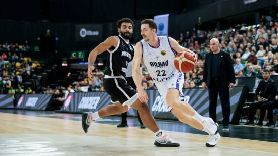 El Surne Bilbao apaliza al Prievidza
