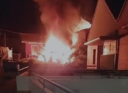 Abierto un carril en la carretera entre  Amorebieta y Lemoa afectada por un incendio