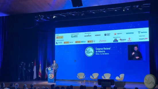 Sánchez anuncia en Bilbao 40 millones de euros en ayudas a la compra de coches eléctricos