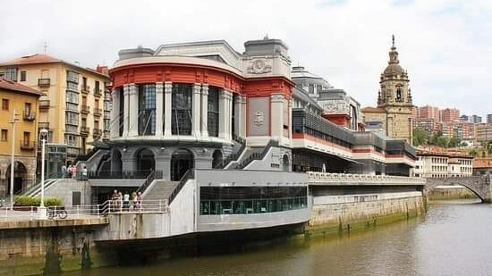 Bilbao invita a dibujar el Mercado de la Ribera este sábado en un encuentro pictórico abierto a todos