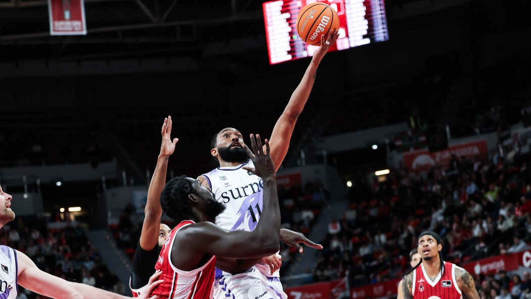 El Surne Bilbao sigue de dulce y logra una valiosa victoria en Zaragoza