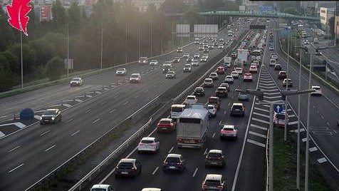 Varios accidentes en puntos calientes complican el inicio de semana