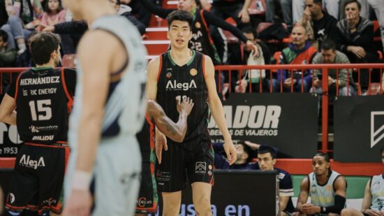 Jiahao Yu, la perla china del Surne Bilbao, deja una actuación de impacto en Primera FEB