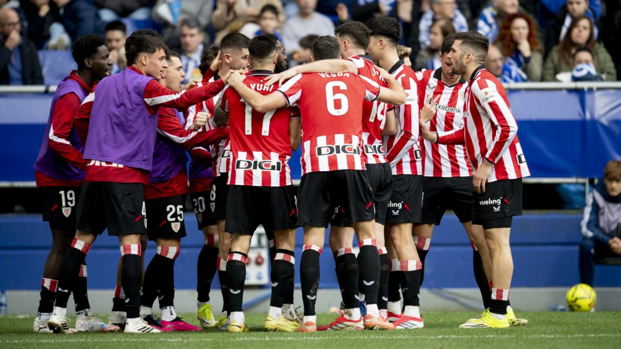 El Athletic sufre y remonta ante el Real Oviedo