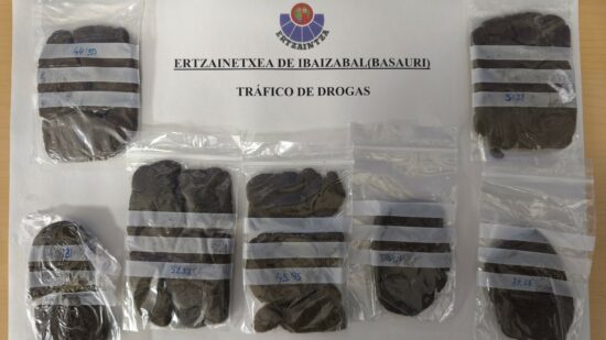 300 gramos de hachís ocultos en un abrigo: pillada intentando meter droga en la cárcel de Basauri