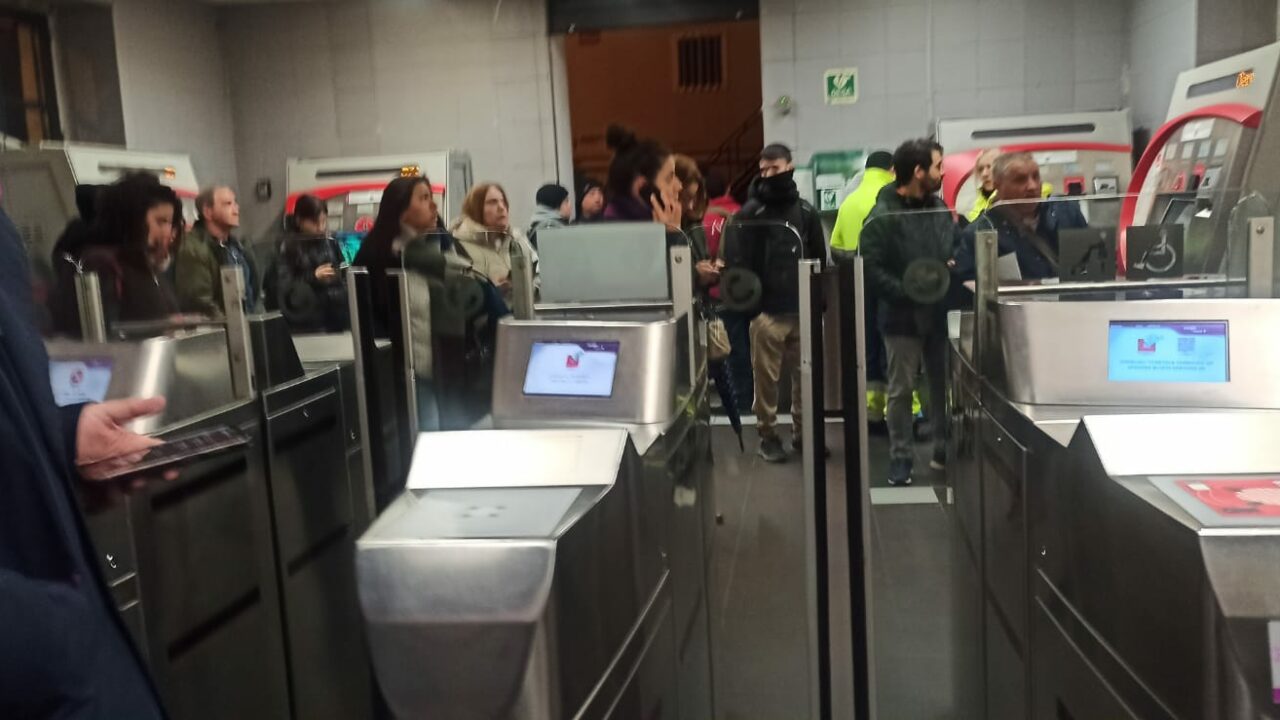 Avería en la línea de Renfe en Barakaldo