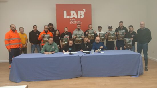 Los Amarradores del Puerto de Bilbao denuncian el despido de su delegado sindical y la sanción a tres trabajadores