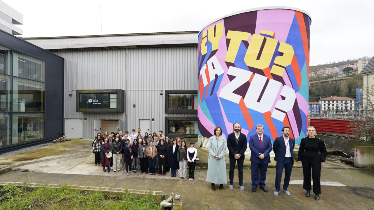 Bilbao estrena nuevo mural urbano en Zorrozaurre impulsado por jóvenes diseñadores