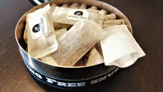 Llega a Bizkaia el Snus: la peligrosa moda entre adolescentes que equivale a fumar un paquete de tabaco en media hora