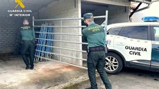Investigado un vecino de Castro Urdiales por receptación de vallas de ganado robadas en Guriezo