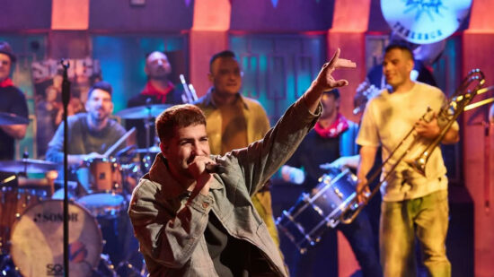 El euskera arrasa en ‘La Revuelta’: ETS convierte el plató de Broncano en una fiesta