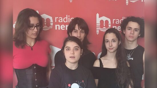 Alumnos del IES Txurdinaga Behekoa en Bilbao dicen no al cierre: «El 27 de febrero nos llegó la noticia de imprevisto”