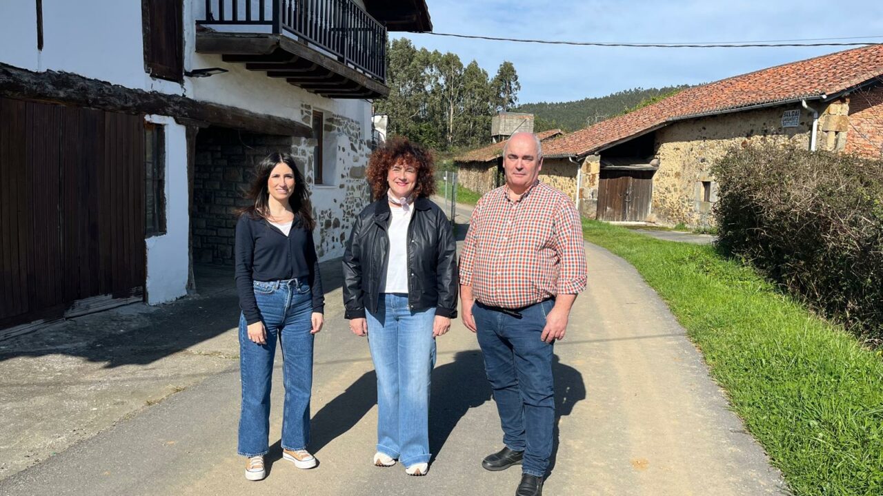 Emerando se conecta por fin a la red general de agua tras una inversión de 1,5 millones