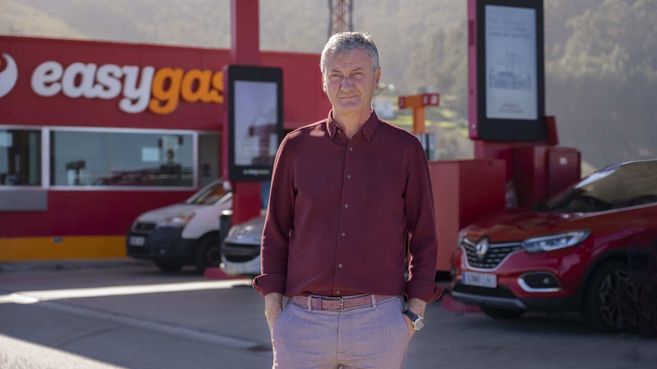 Los carburantes suben y el sector admite la incertidumbre del mercado: “No sabemos qué va a pasar”