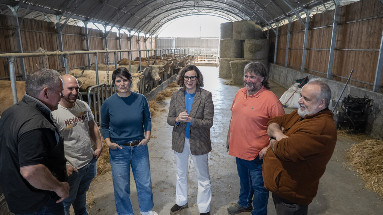Bizkaia inyecta casi 2,5 millones en el campo para asegurar el futuro del primer sector