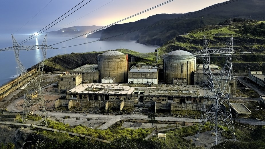 El Gobierno Vasco desbloquea la antigua central nuclear de Lemoiz y abre la puerta a nuevos proyectos de acuicultura