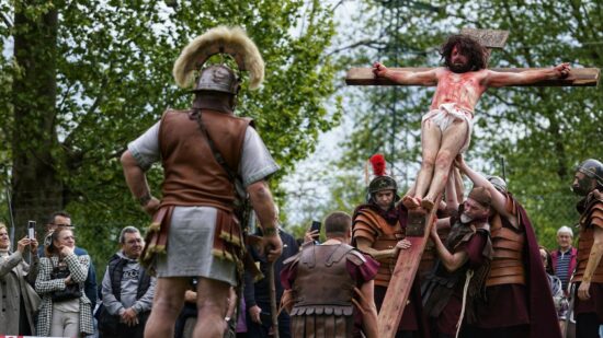 Llega la Pasión Viviente de Arkotxa: así se prepara una de las representaciones más especiales de Semana Santa