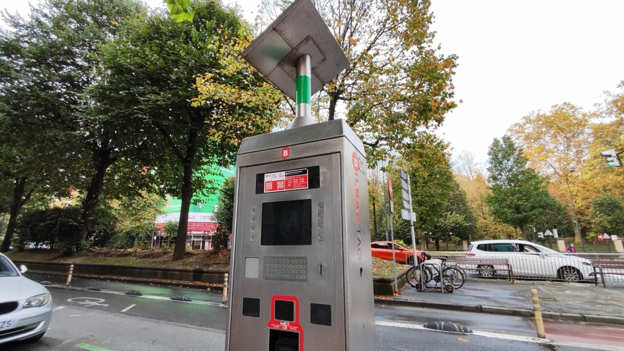 La OTA llega a Zorrotzaurre: Bilbao activa las primeras plazas de aparcamiento regulado en la isla