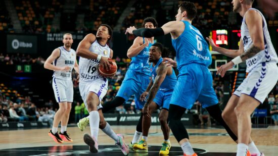 El Surne Bilbao jugará las semifinales de FIBA Europe Cup tras arrasar a Aliaga Petkimspor