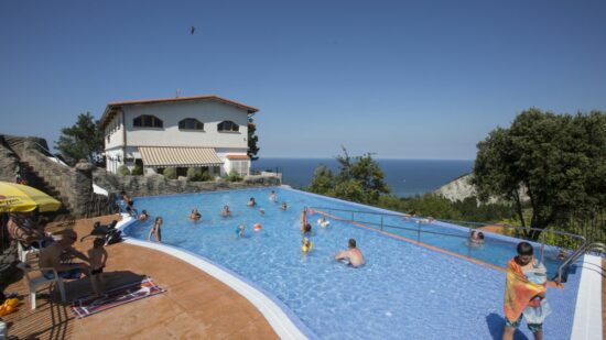 Los campings de Euskadi rozan el 80% de ocupación y apuntan a una Semana Santa clave pendiente del tiempo