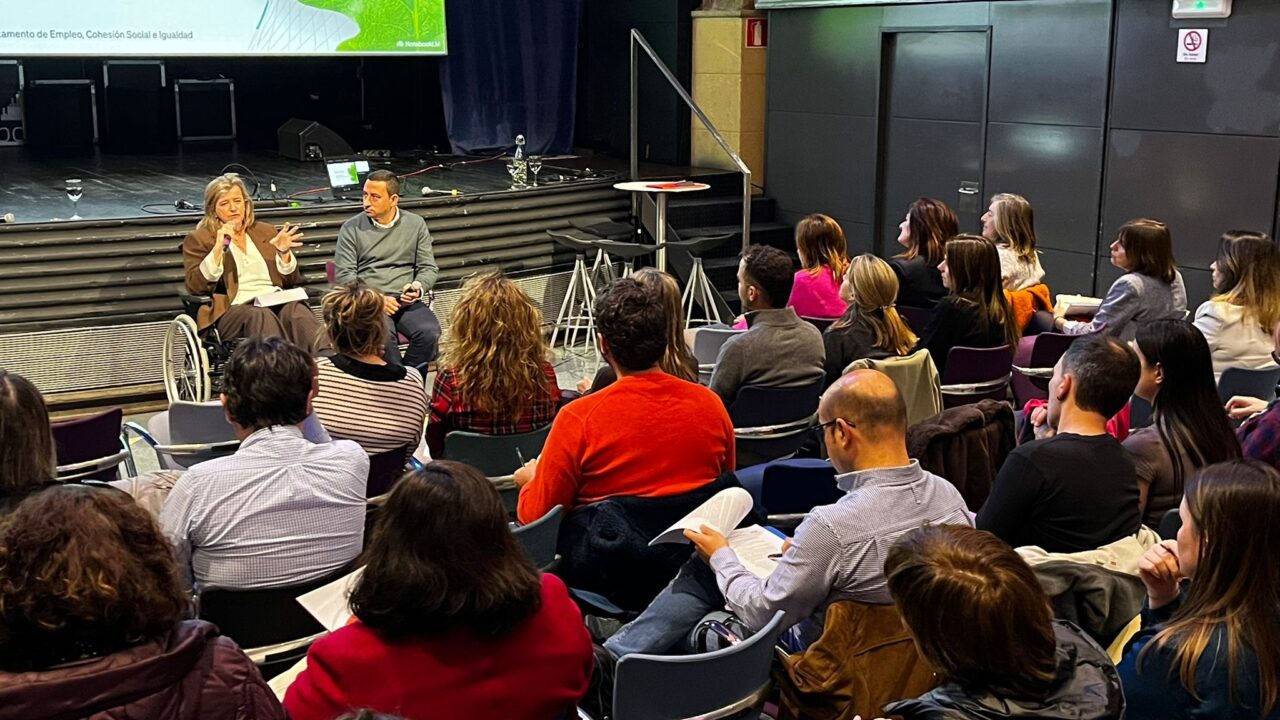 La Diputación Foral continuará apoyando proyectos ante la soledad no deseada