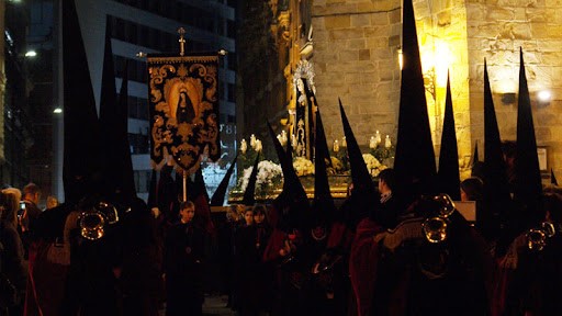 Bilbao abre su Semana Santa con la primera procesión del Viernes de Dolores