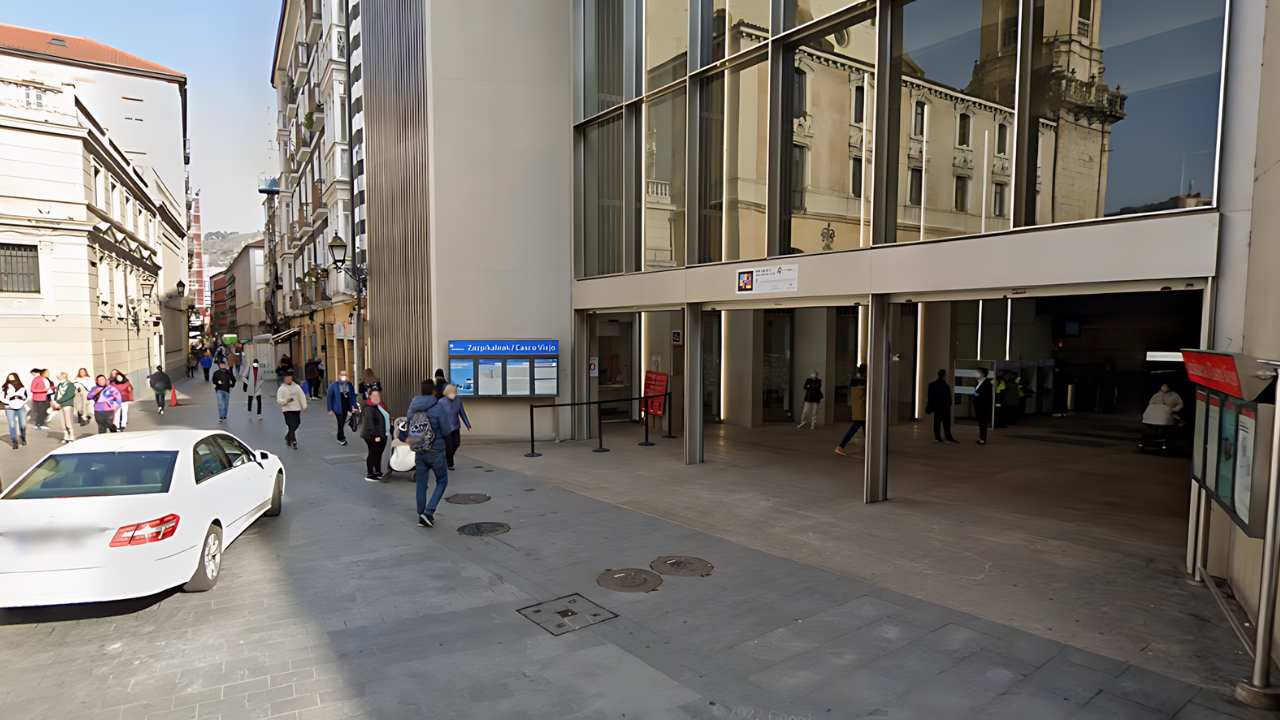 Ekologistak Martxan pone en duda la construcción de un nuevo puesto de mando sobre la estación de San Nicolás